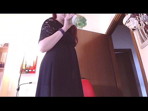 ❤️ En underdanig slave, der elsker beskidte og lækre trusser, er tvunget til at onanere efter at have set denne video! Fucking video at da.mysexpics.ru ❌