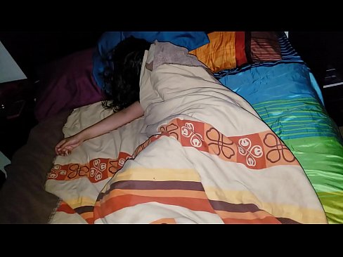 ❤️ Stedbarn skælder sin unge stedmor ud, mens hun sover. Fucking video at da.mysexpics.ru ❌